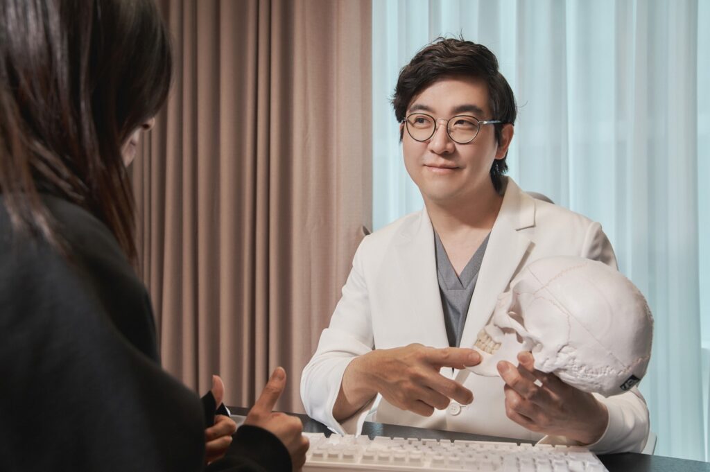 양악수술잘하는곳 찾을 때 악간고정·코 모양·교정 계획 어떻게 볼까